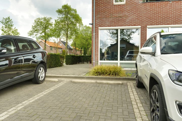 Foto 35 van Hoofdweg 184-C