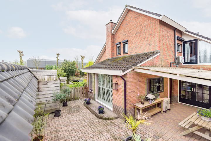 Foto 4 van Anton Tijdinklaan 2