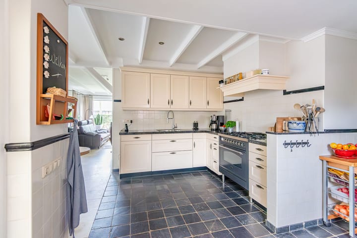 Foto 17 van Anton Tijdinklaan 2