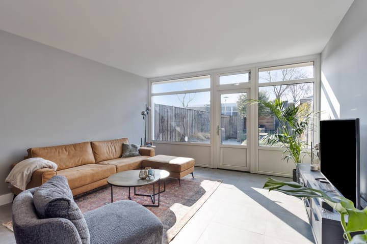 Foto 11 van Adonislaan 41