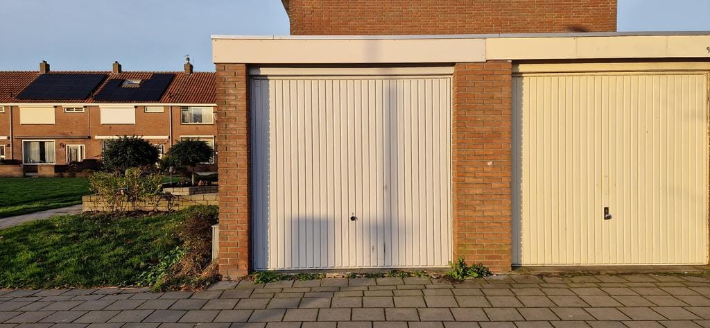 Photo 1 of Schoklandstraat 15-A