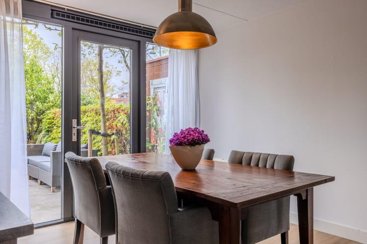 Foto 12 van Burgemeester Jhr. Quarles van Uffordlaan 469