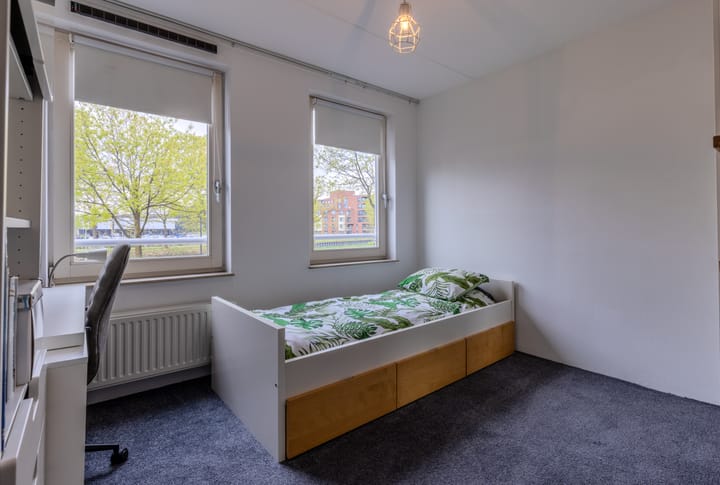 Foto 19 van Burgemeester Jhr. Quarles van Uffordlaan 469