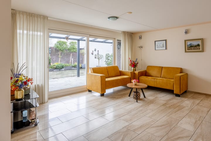 Foto 8 van Anna Blamanstraat 3