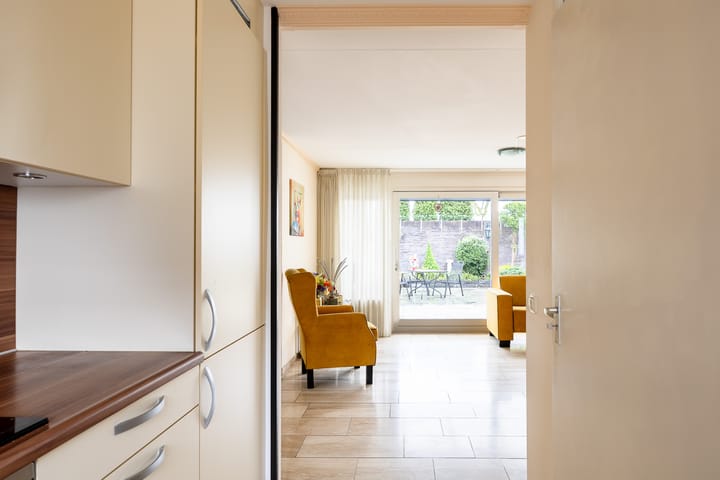 Foto 12 van Anna Blamanstraat 3