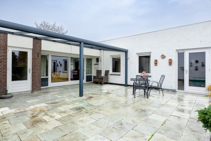 Foto 27 van Anna Blamanstraat 3