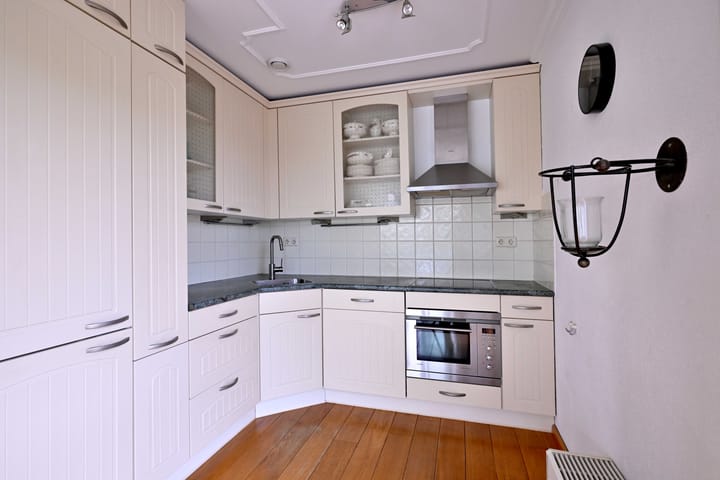 Foto 10 van Leonard Springerlaan 63