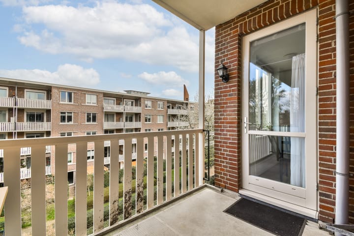 Foto 12 van Akbarstraat 18-C