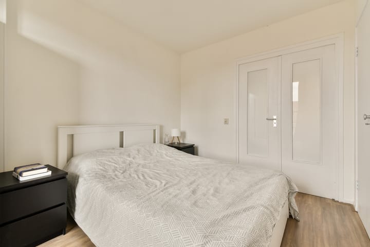 Foto 17 van Akbarstraat 18-C