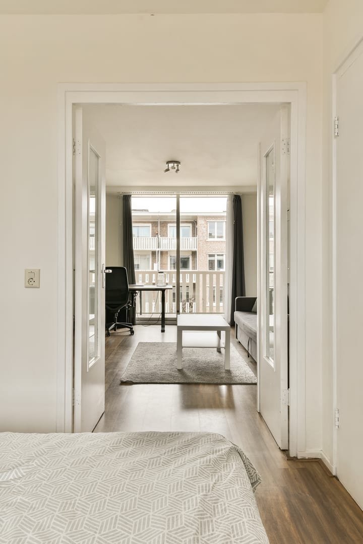 Foto 19 van Akbarstraat 18-C