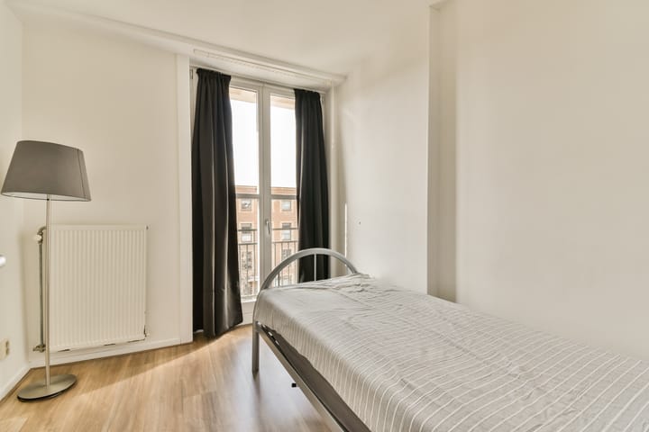 Foto 23 van Akbarstraat 18-C