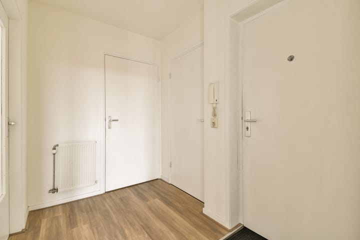 Foto 26 van Akbarstraat 18-C