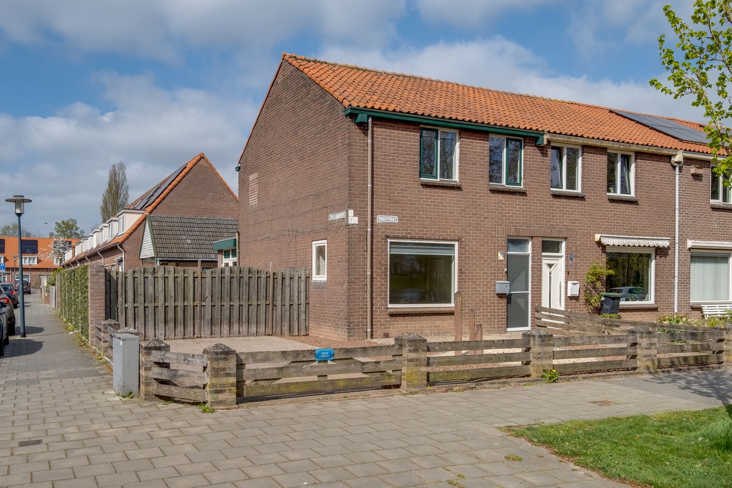 Foto 1 van Maasstraat 1