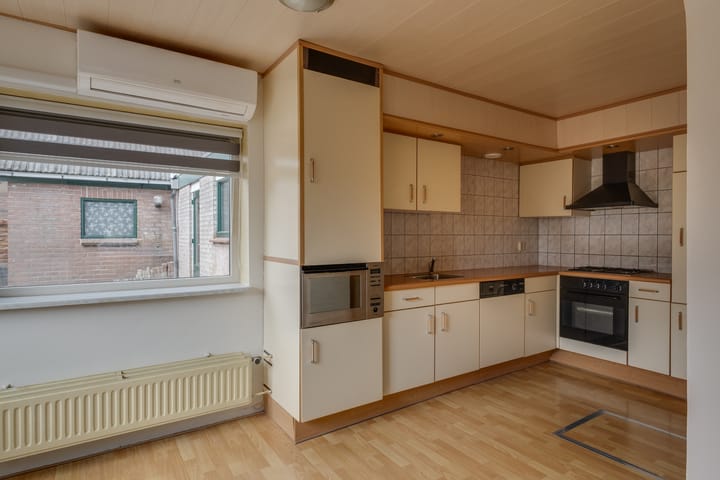 Foto 13 van Maasstraat 1