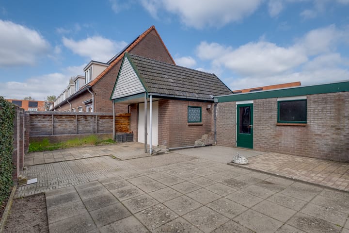 Foto 32 van Maasstraat 1