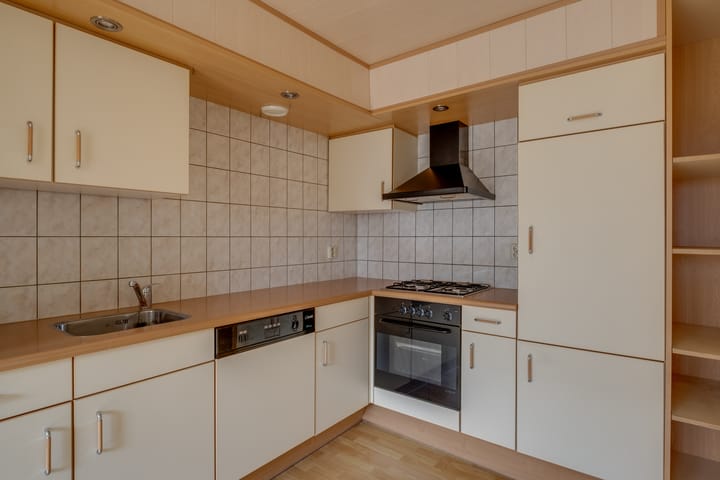 Foto 15 van Maasstraat 1