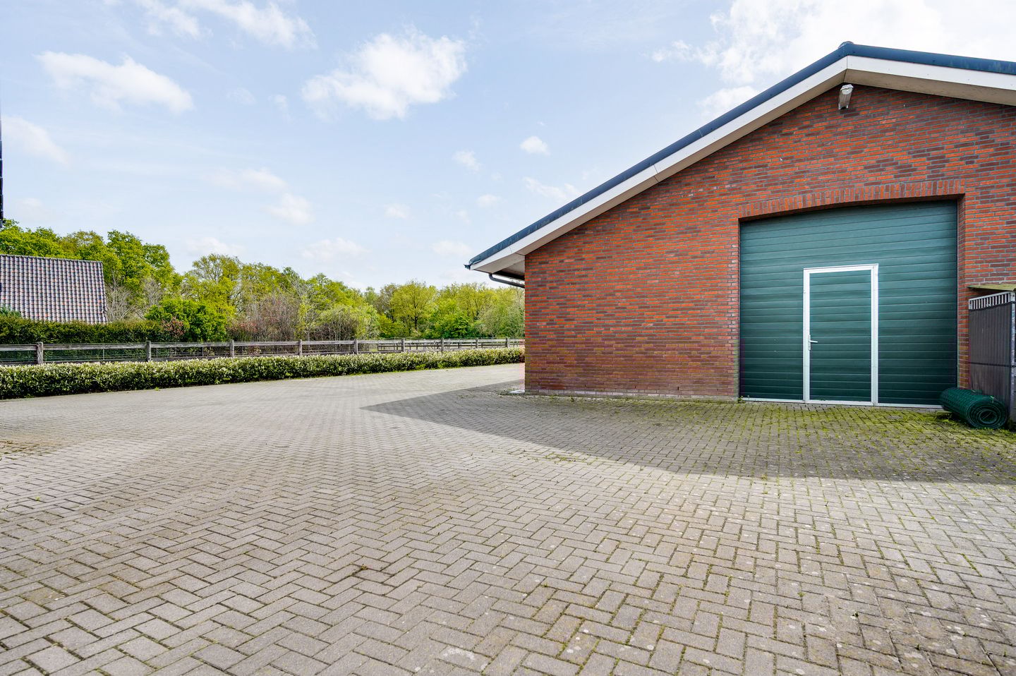 Photo 35 of Leveroyseweg 27