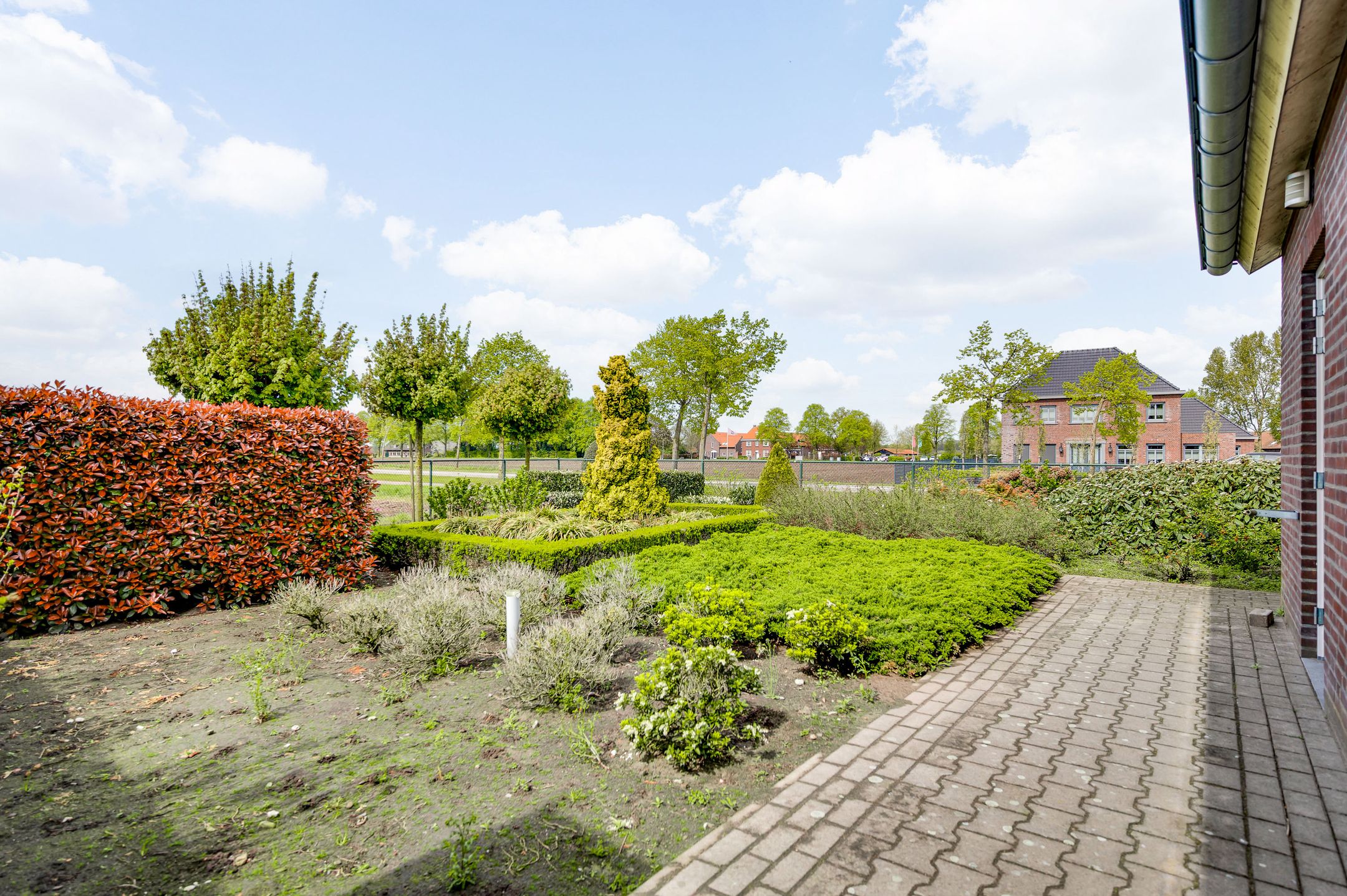 Photo 36 of Leveroyseweg 27