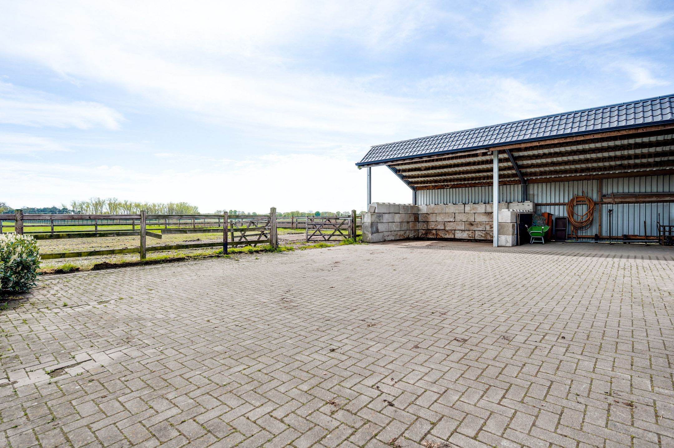 Photo 39 of Leveroyseweg 27