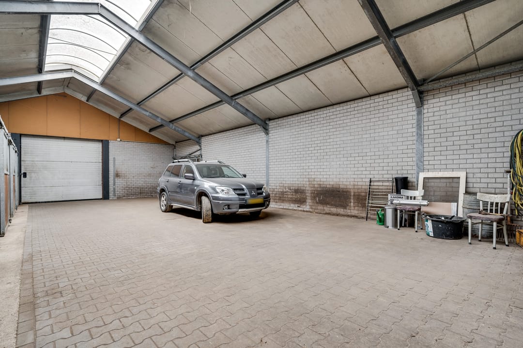 Photo 43 of Leveroyseweg 27