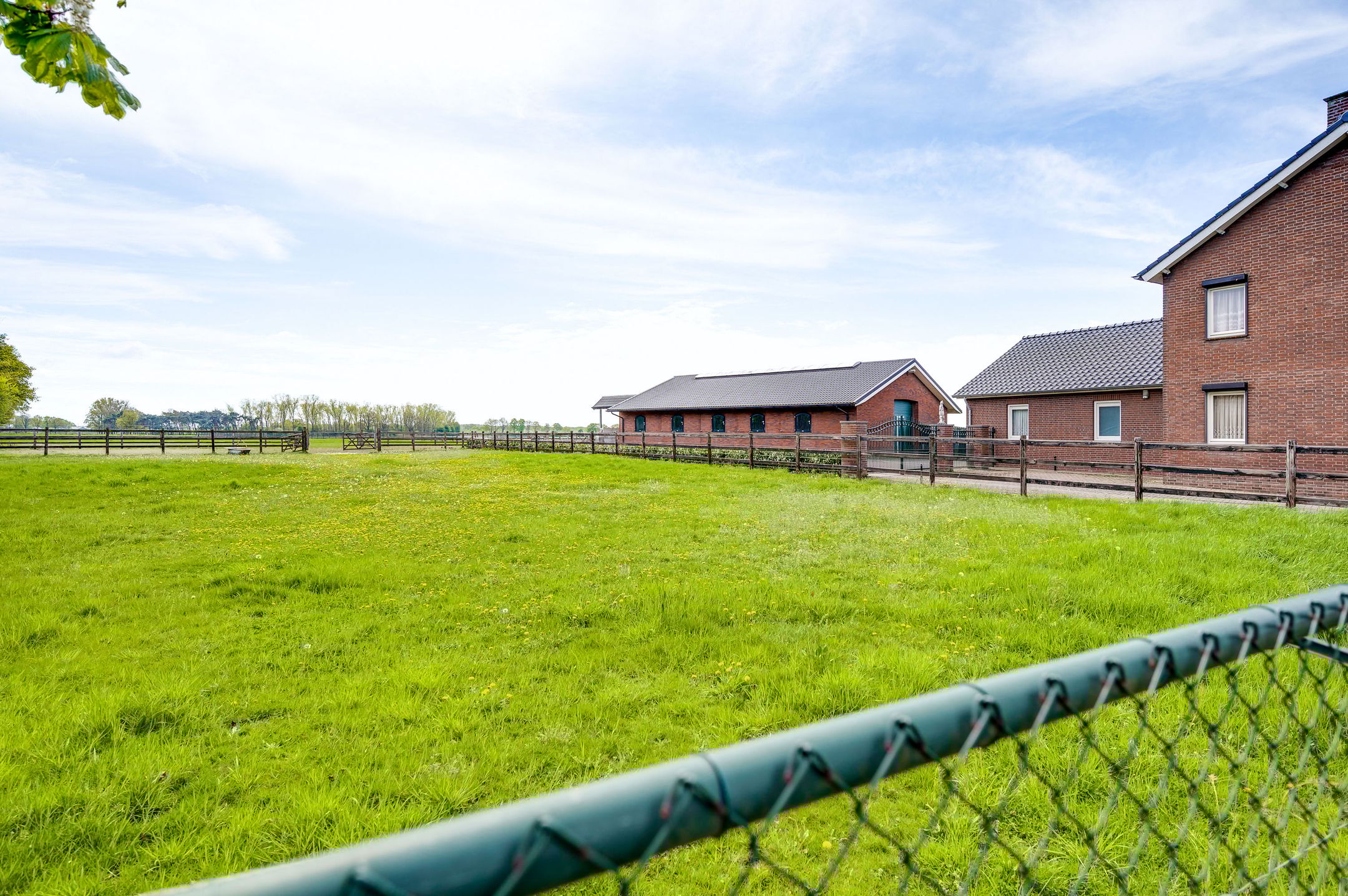 Photo 42 of Leveroyseweg 27