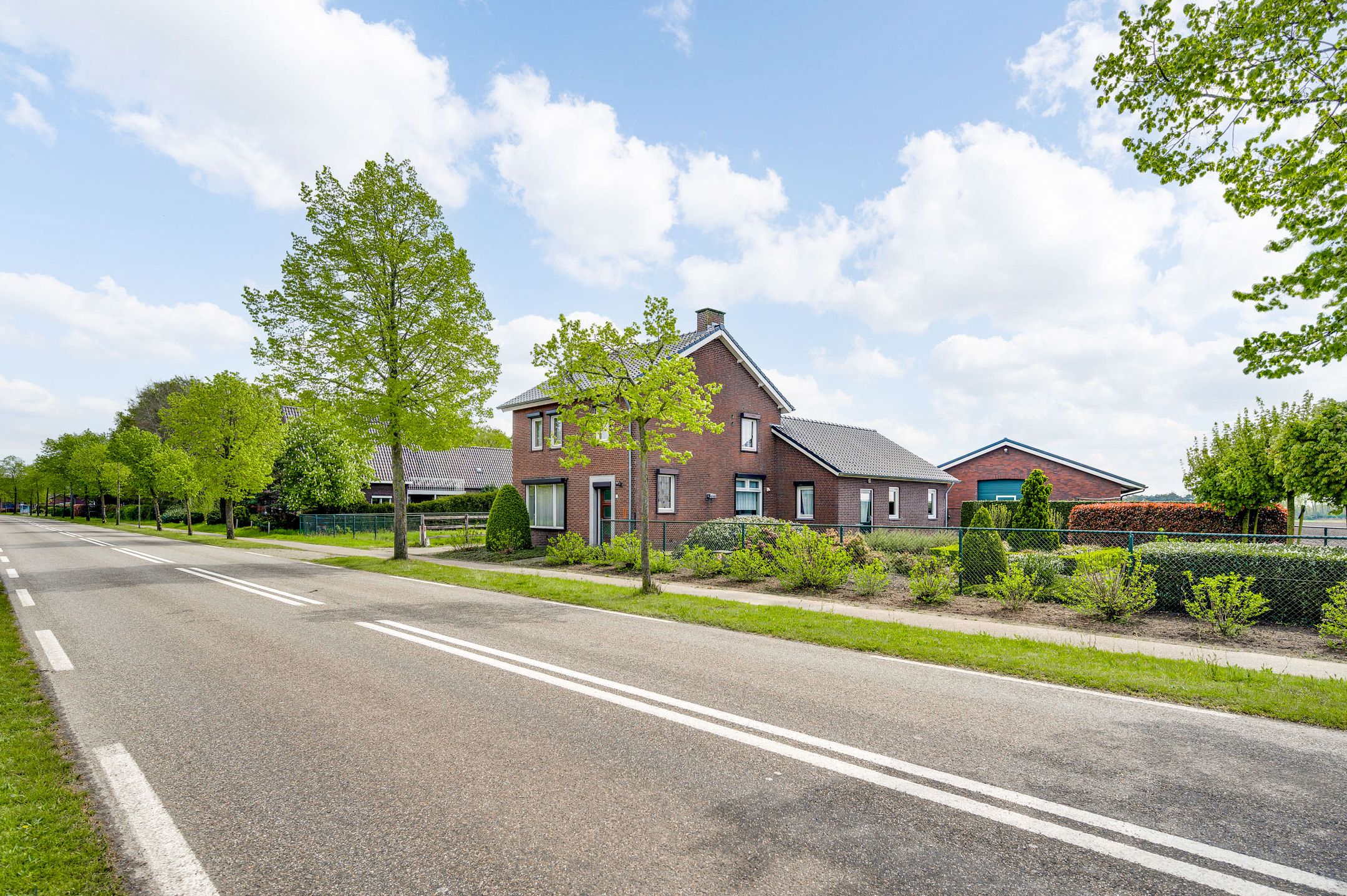 Photo 51 of Leveroyseweg 27