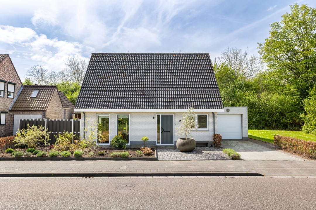 Foto 1 van Hunzelaan 17