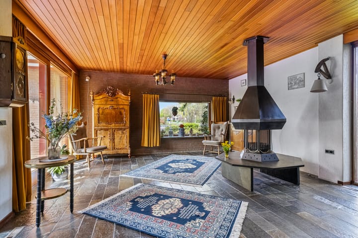 Foto 13 van de Tinge 8