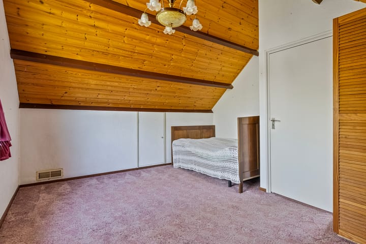 Foto 35 van de Tinge 8