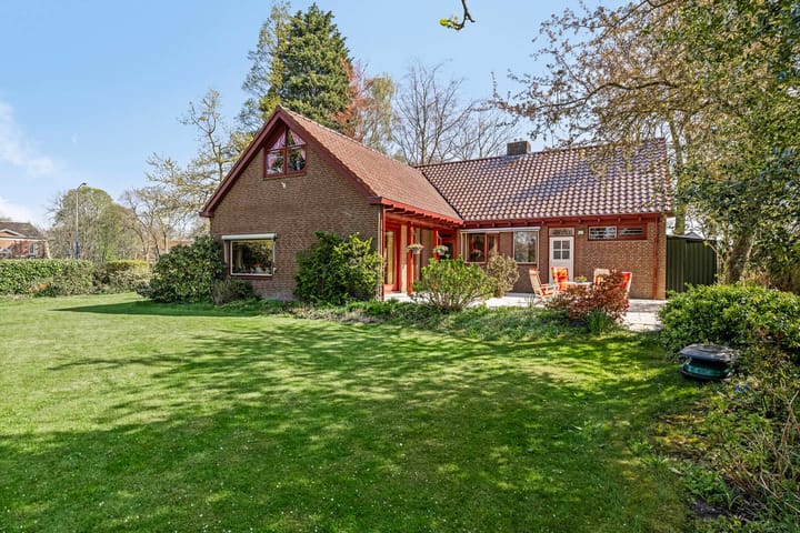 Foto 40 van de Tinge 8