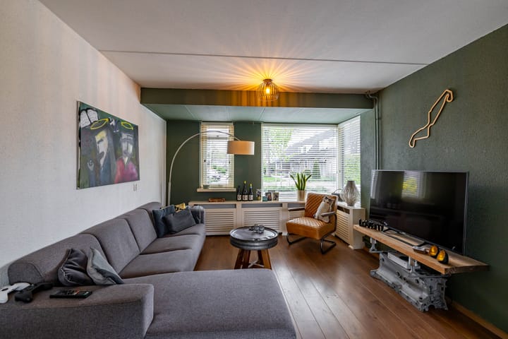 Foto 11 van Welheugte 3