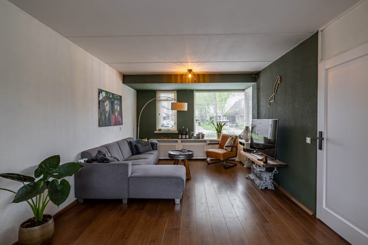 Foto 14 van Welheugte 3