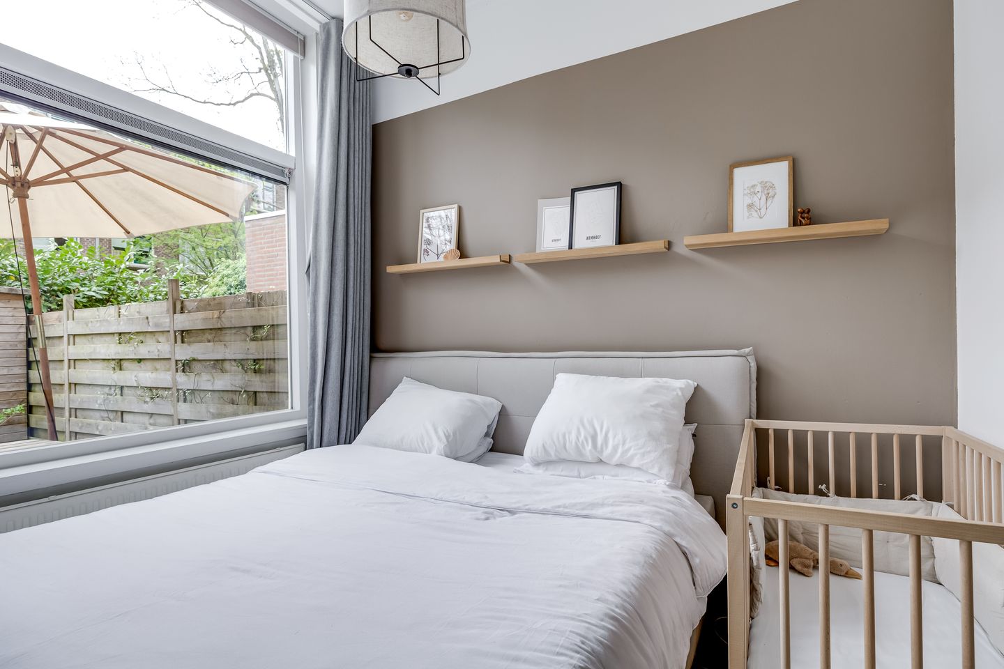 Foto 35 van Jan Pieterszoon Coenstraat 125