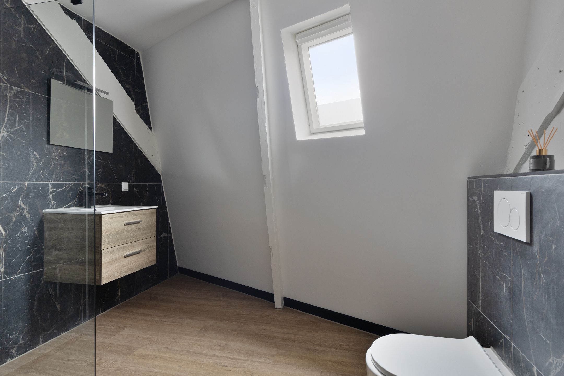 Foto 12 van Kanaalkade 15-B