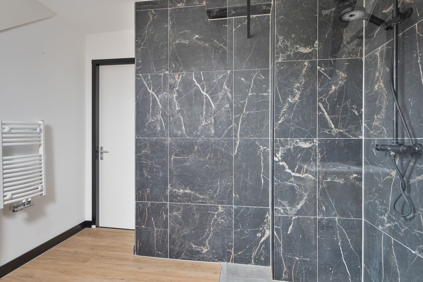 Foto 14 van Kanaalkade 15-B