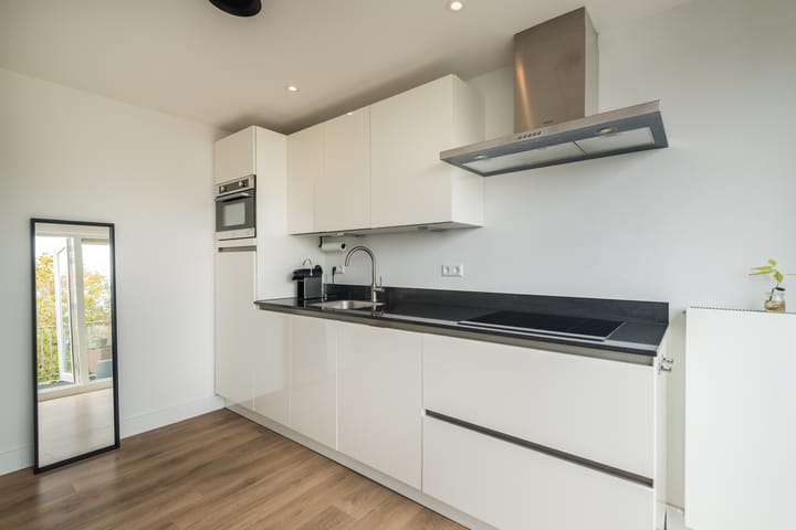 Foto 8 van Pijnackerstraat 26-4