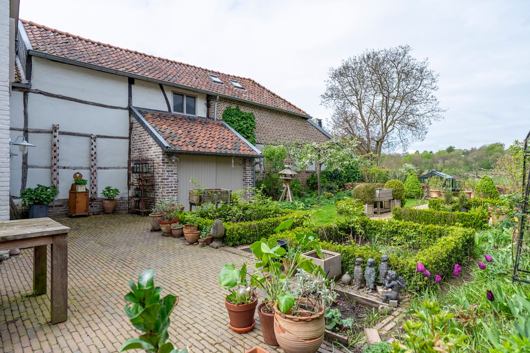 Photo 37 of Bovenstraat 15