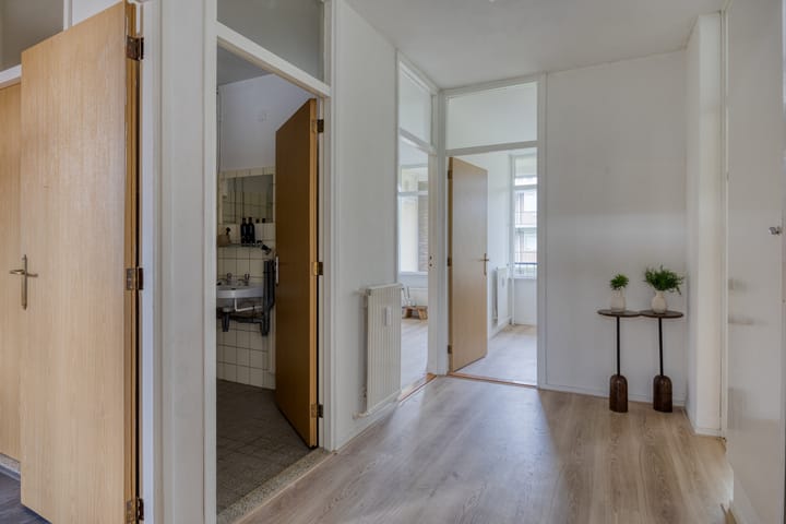 Photo 22 of Gedenklaan 46