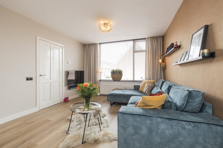 Photo 9 of Nassaustraat 214