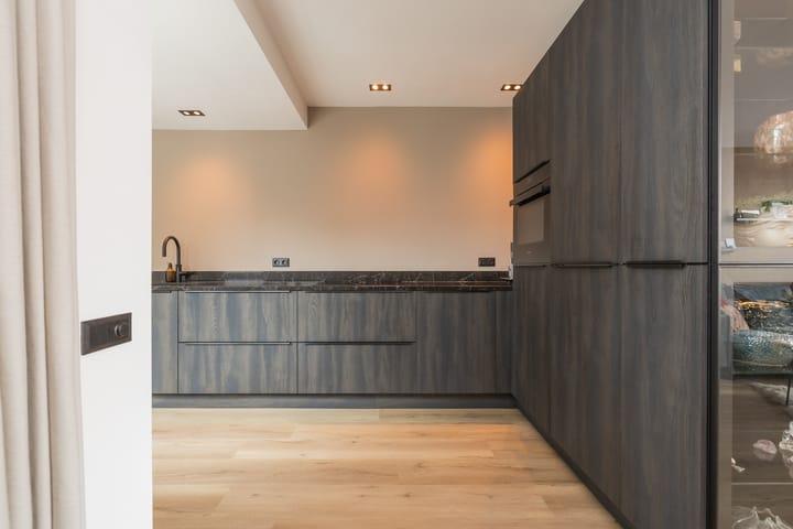 Photo 11 of Nassaustraat 214