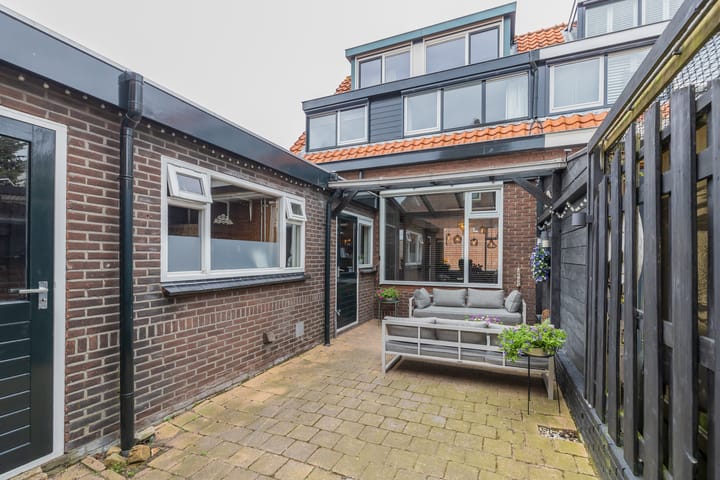 Photo 15 of Nassaustraat 214