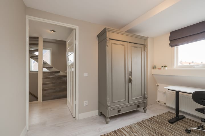 Photo 21 of Nassaustraat 214