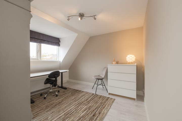 Photo 20 of Nassaustraat 214