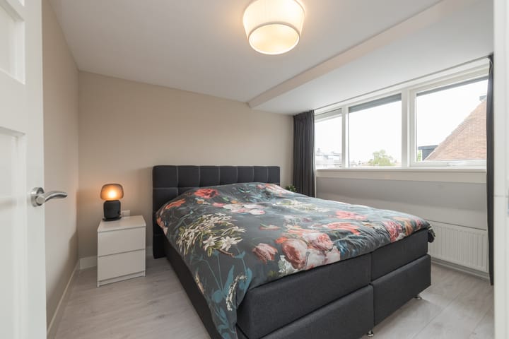 Photo 22 of Nassaustraat 214