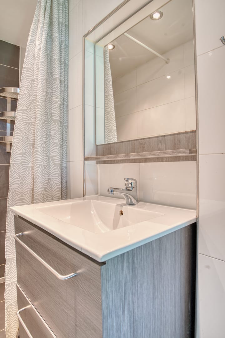 Foto 11 van Witte de Withstraat 56