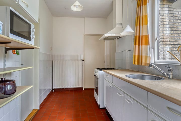 Photo 14 of Valkenierslaan 6