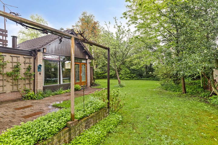 Photo 31 of Valkenierslaan 6