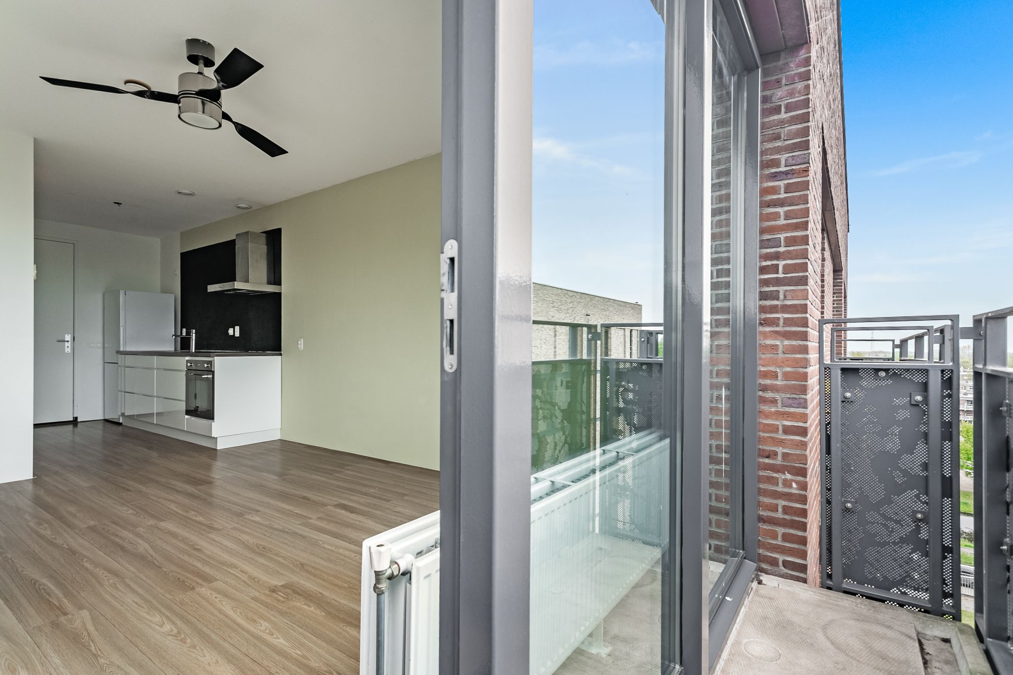 Foto 6 van Bezaanjachtplein 121