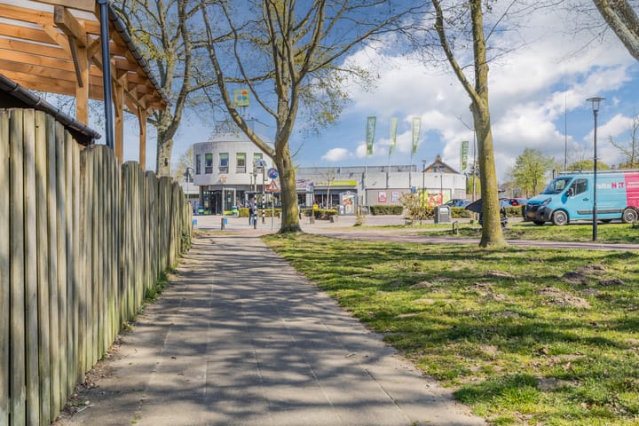 Photo 31 of Mulgouwsingel 17