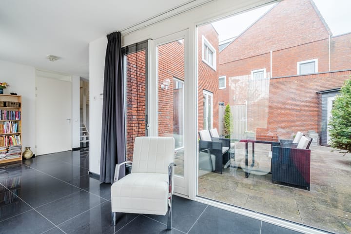 Foto 10 van Ivoorzwamsingel 1